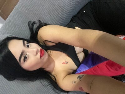 kitty_violet11 Public Pic 6