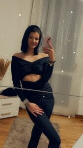 _Kitty_Cute_ Public slika 4