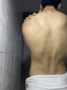 Leo_santoro My Back 😈 Pic