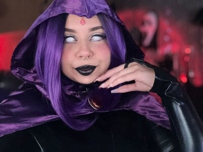 Fantasies_Slave Cosplay Raven Pic
