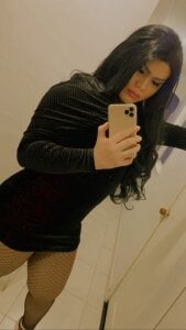 valenthottie Some pics of me Pic