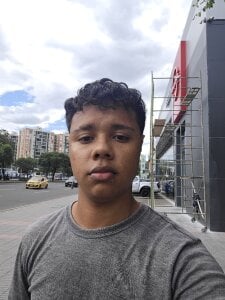 Robertmiller21 instagram: 2001_thompson Hình