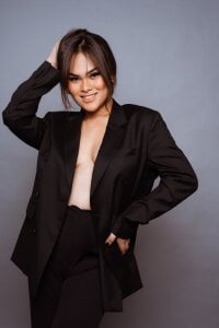 enourmousSAM Your Girl Boss Pic 2