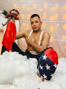 mike_fetish Navidad 2025 Pic 5