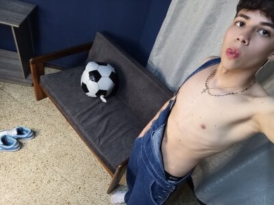 Sett_01 Public Pic 5