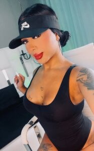 tinaqueen_noa: Cardio awaits us! 🏋🏻‍♀️❤️‍🔥 ( 2 фото)