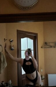 Clumsy_Nana I'm waiting for a like on these hot photos Foto