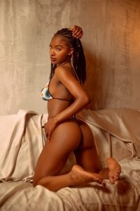 briana_at Public Photo