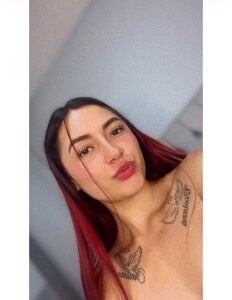 nova_ashford Pick your favorite outfit รูป  5