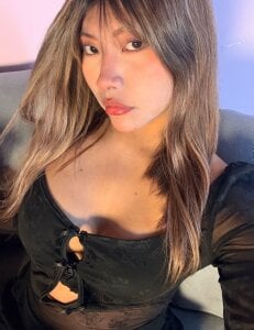 Miaa_Pink Public Pic 5