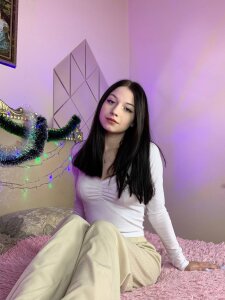 AlicePowells Public Pic 2