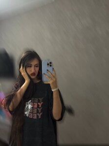 CelenaDeterline Public Pic