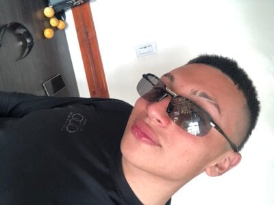 Sweet_Smiith Public Pic 2