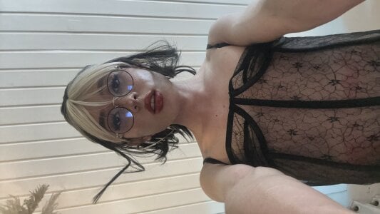 cleeo_nile Public Pic 2