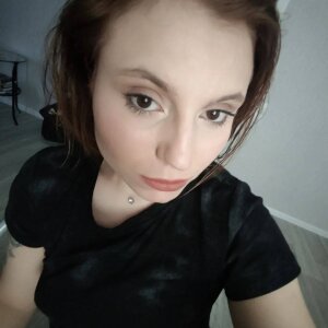 DanaKeister Public Pic 4