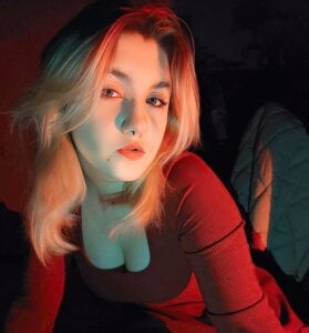 lovelyy_julia Public Pic 2