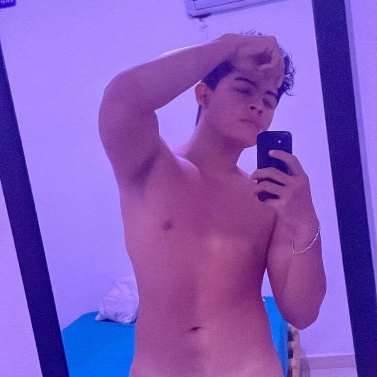 alexDavid28 Trending Pic 6783