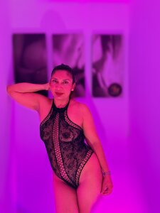 SexyRachel_: dangerous look👀😏 ( 2 фото)