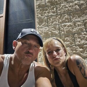 Sluttycouple2408 Public Foto 3