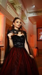 AmeliaFlares 🕯️♟️🐈‍⬛ Pic 2