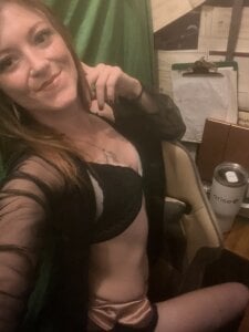 MistyToucher I like my men like I prefer my pizza, HOT AND READY. 😘🔥  🍕🤦‍♂️ Pic 8