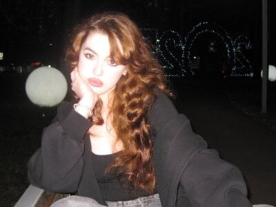 OlaGrayer Public Pic