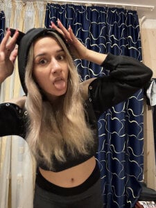 looking at you sexy darling de MaryBennetts  2 Imagens