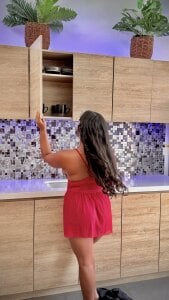 zoe_roux21 Can I prepare you something? Pic 7