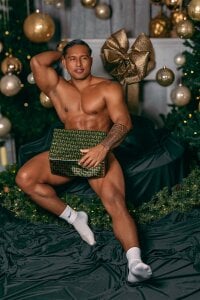 CallumMuscle Merry Christmas 🎄 Pic 6