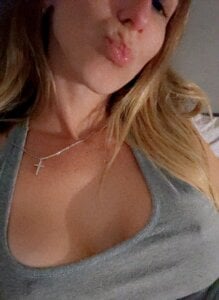 Kenzie_Lee_Babe Public Pic 5