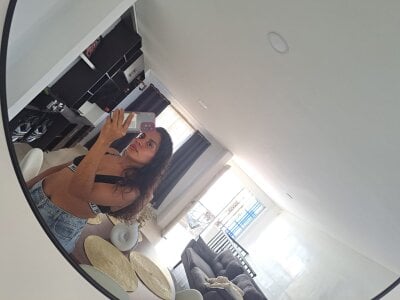 KissMeSara Public Kuva 3