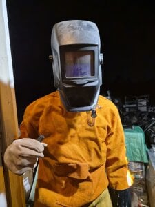 GasifiedCrown Hot and sexy Pic 5