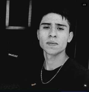 RSantilMorgt @chuybbecito1soy yo también Foto