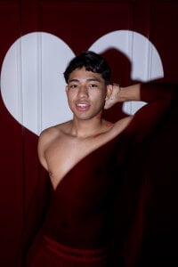 AustinTowers ❤️‍🔥 Kisses Marked in Red 💋 Pic