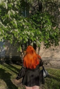 Helen_Shine Public Pic 4