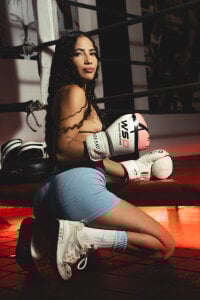 Megan_Siner It's hot, don't you think? Pic 4