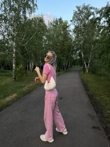 SerenaCrystall Happy girl🎀  3টি ছবি