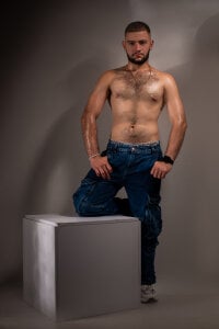 MaximusClark New essence Foto 3