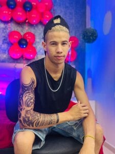 Erick_Zhimerman I don’t bite, but I do tease Poză 2