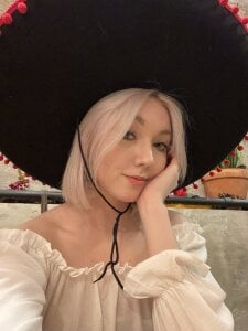 OttilieBawden Public Pic 2