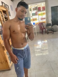 Christian120794z Public Pic 2