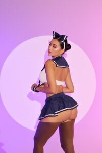 SaraParker_ Trick or treat? 🎃 صورة واحدة|SaraParker_ Trick or treat? 🎃 صورتان|SaraParker_ Trick or treat? 🎃  4 صور|SaraParker_ Trick or treat? 🎃  4 صورة