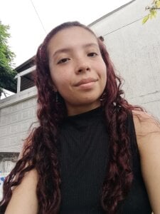 ellie_evans_ Public 사진 4