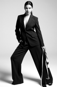 Saara_Corraless A photo… but my look says much more. Bilde 5