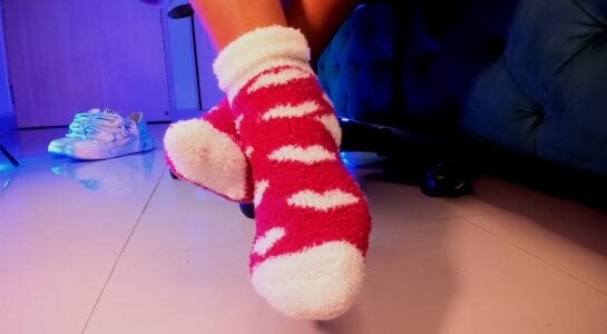 aleya_bliss My new pink stockings 💗 Poză 3