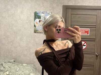 AdameShoyer Forever young Gambar