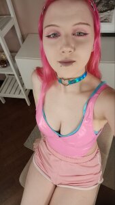 domina in pink od LinMagpuri  7 snímek