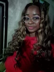 ElyThonsom Public Foto 5