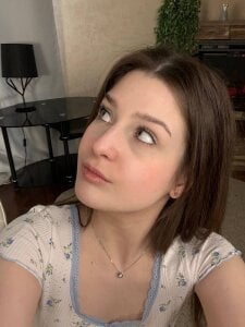 DeanUnnold attractive student Foto 7