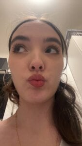 MimiHoey Public Pic 5